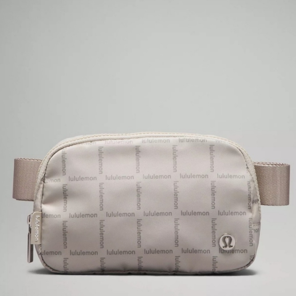 Lululemon Everywhere Belt Bag 1L (Wordmark Grid Mini Raw Linen)